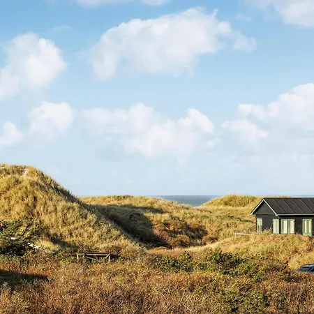 Сasa de vacaciones Stunning In With Kitchen