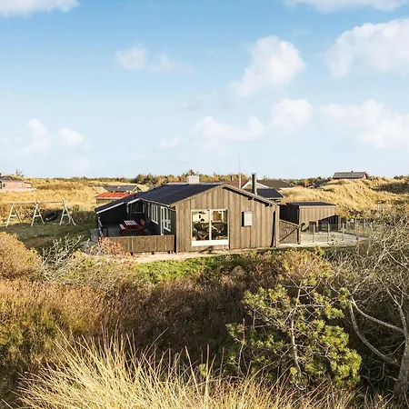 Stunning In With Kitchen